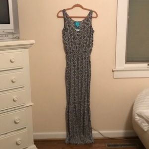 Escapada black and white maxi dress NEVER WORN